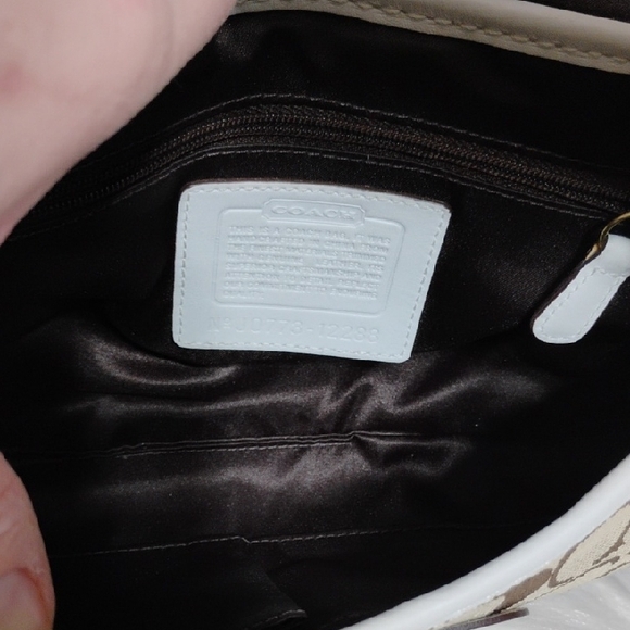 SALE! Coach Bleeker Signature Canvas/Leather Flap Shoulder Bag 2000's - Picture 10 of 14